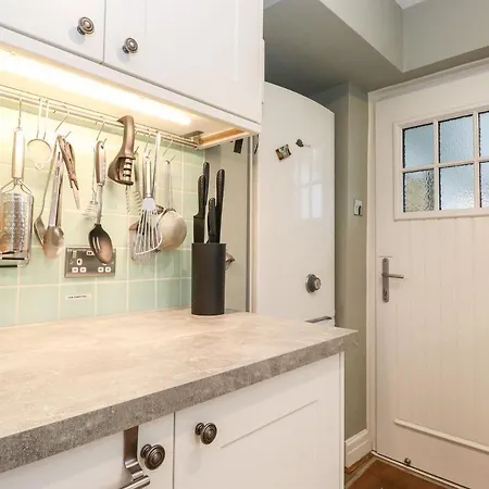 بيت للعطل Timley Knott *